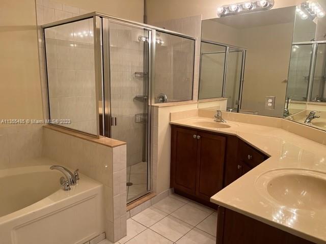 VILLAGE WALK II - Residential