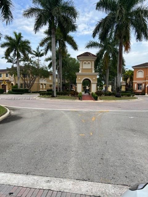 VILLAGE WALK II - Residential