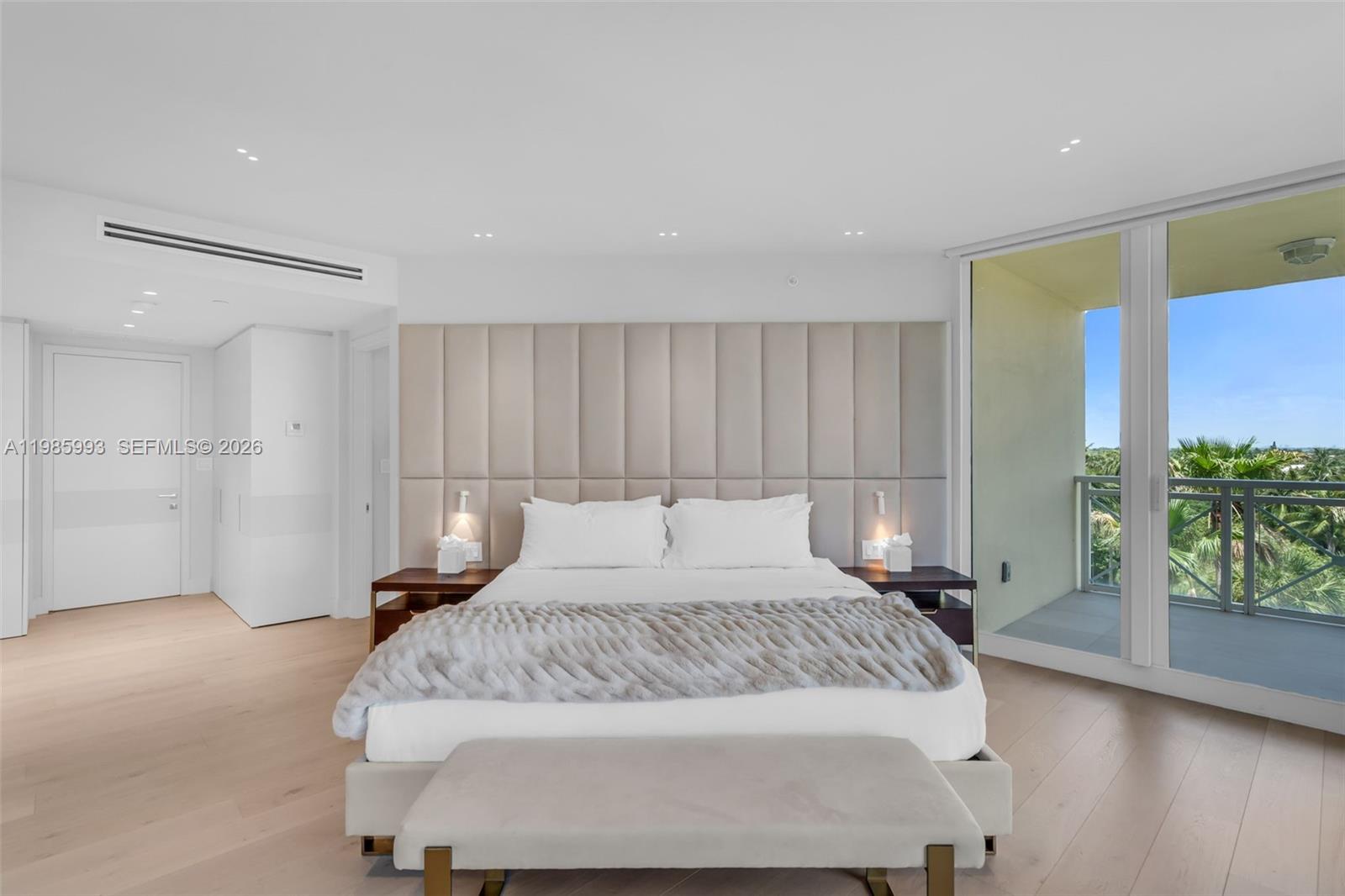 GRAND BAY TOWER CONDO - Residential Lease