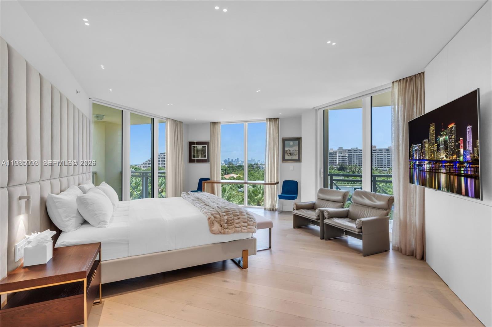 GRAND BAY TOWER CONDO - Residential Lease