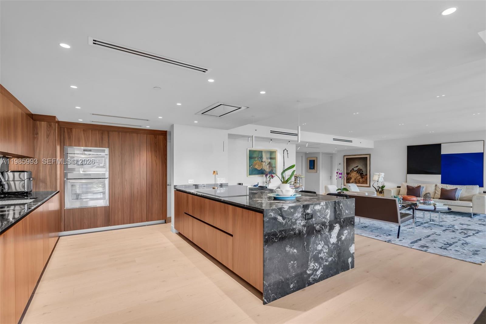 GRAND BAY TOWER CONDO - Residential Lease