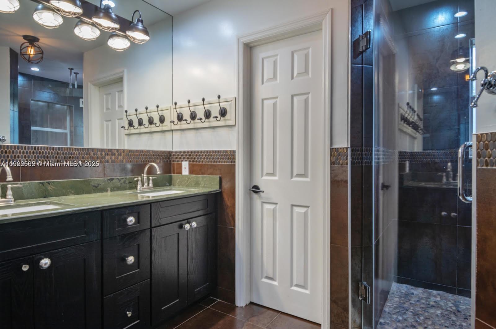 WEST LAKE VILLAGE PLAT - Residential Lease