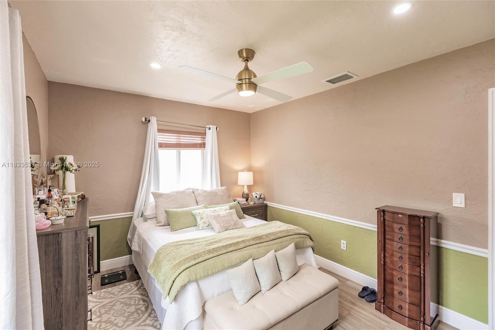 GABLES VIEW - Residential