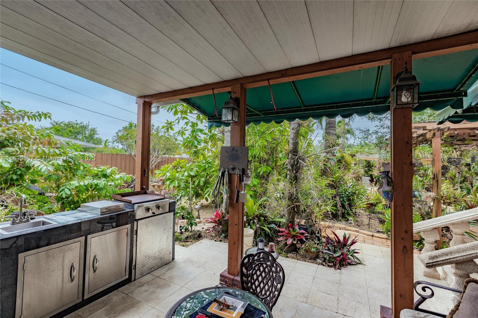 GABLES VIEW - Residential