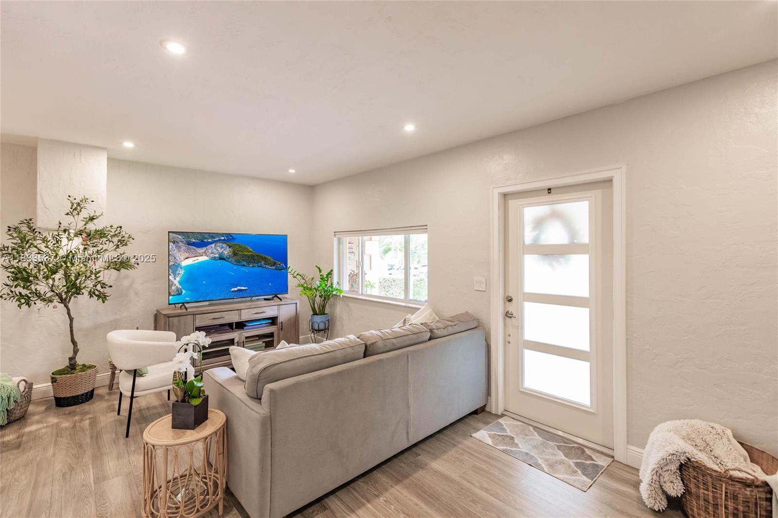 GABLES VIEW - Residential