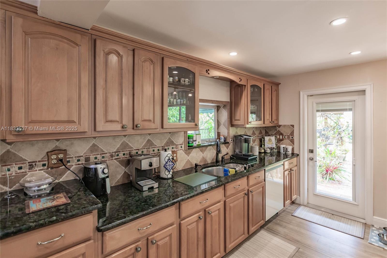 GABLES VIEW - Residential