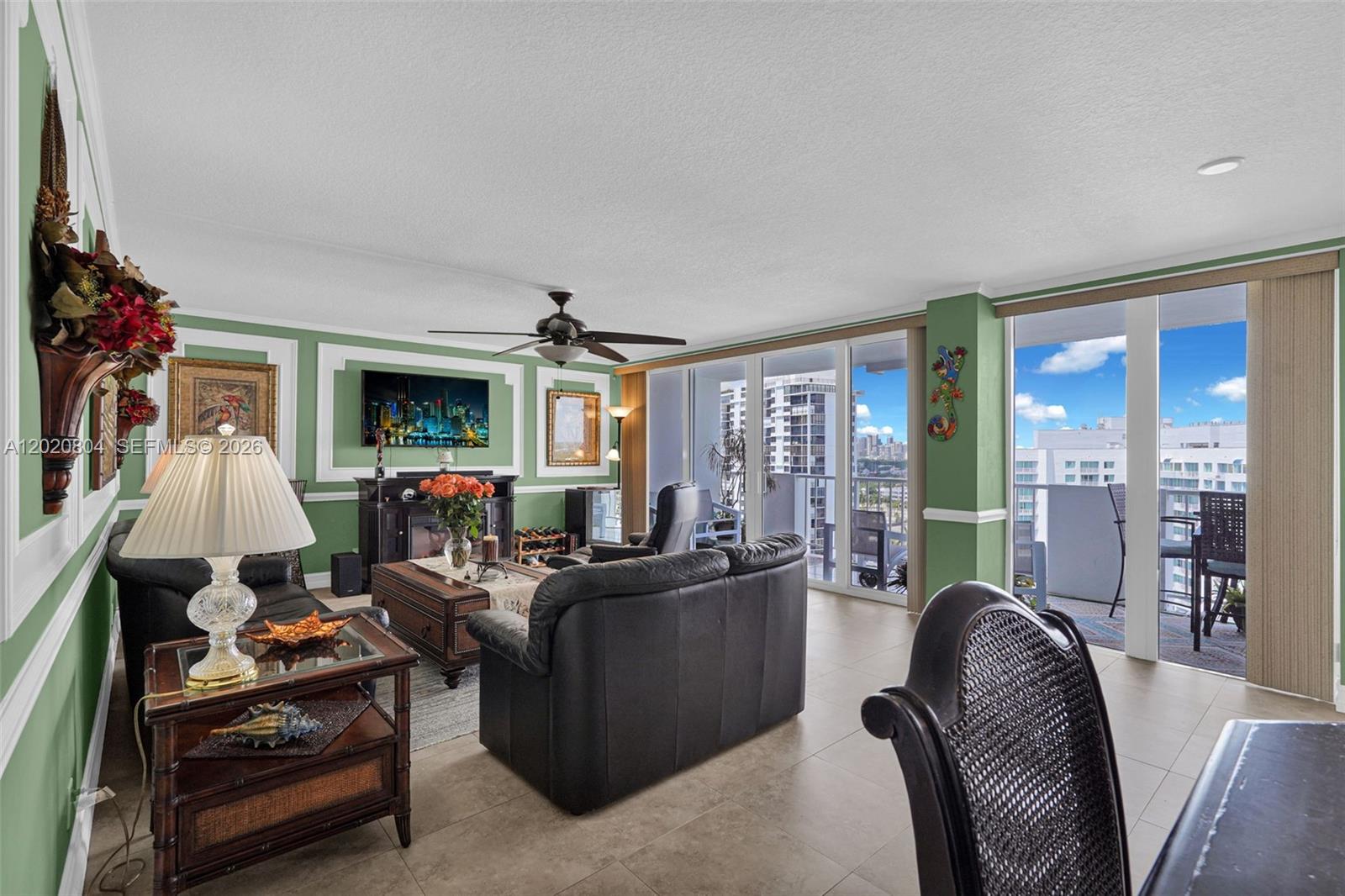 SUNRISE EAST CONDO - Residential