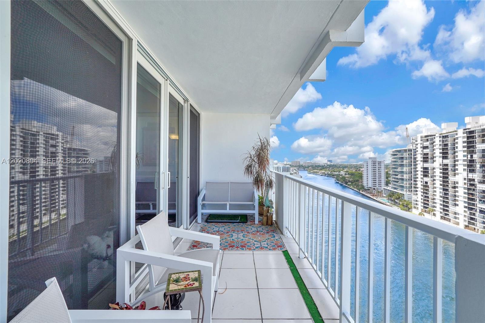 SUNRISE EAST CONDO - Residential
