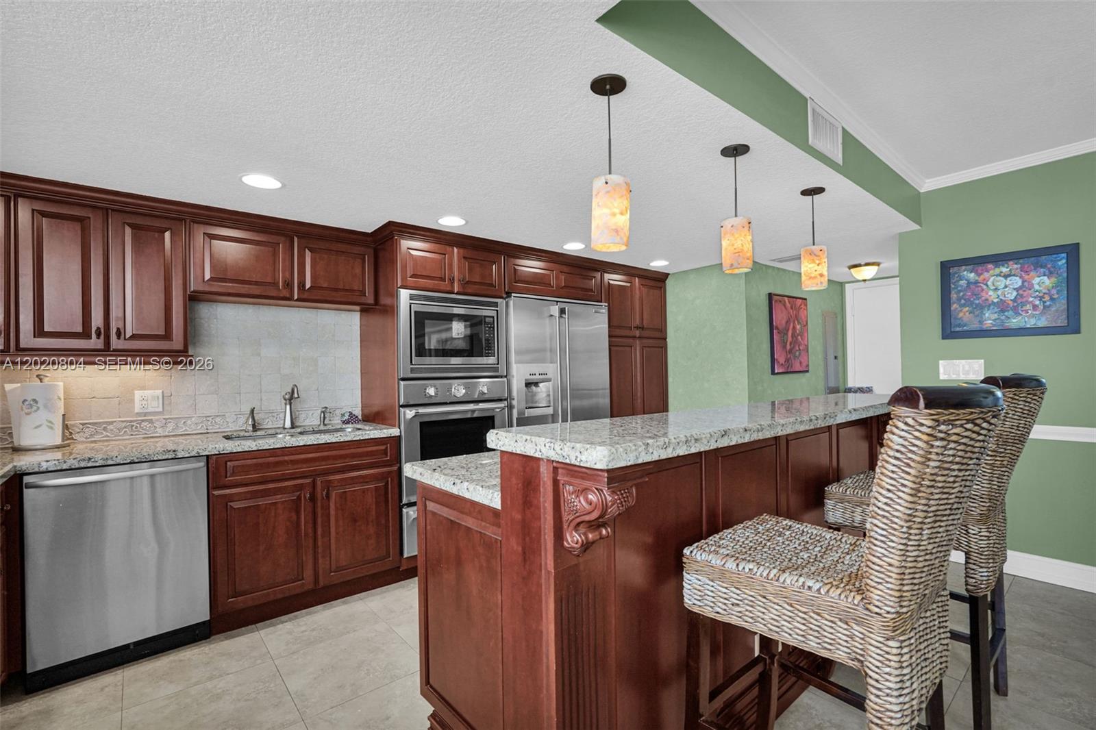 SUNRISE EAST CONDO - Residential