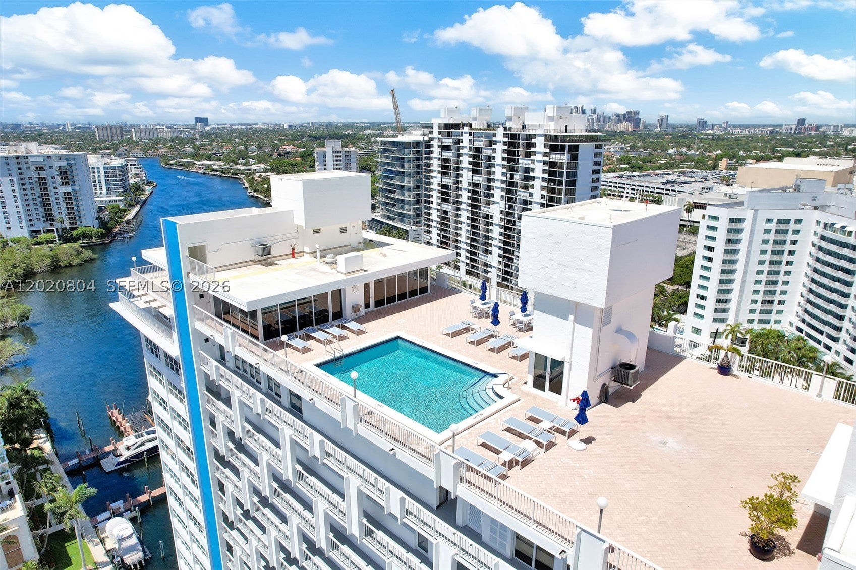 2800 E Sunrise Blvd 17E