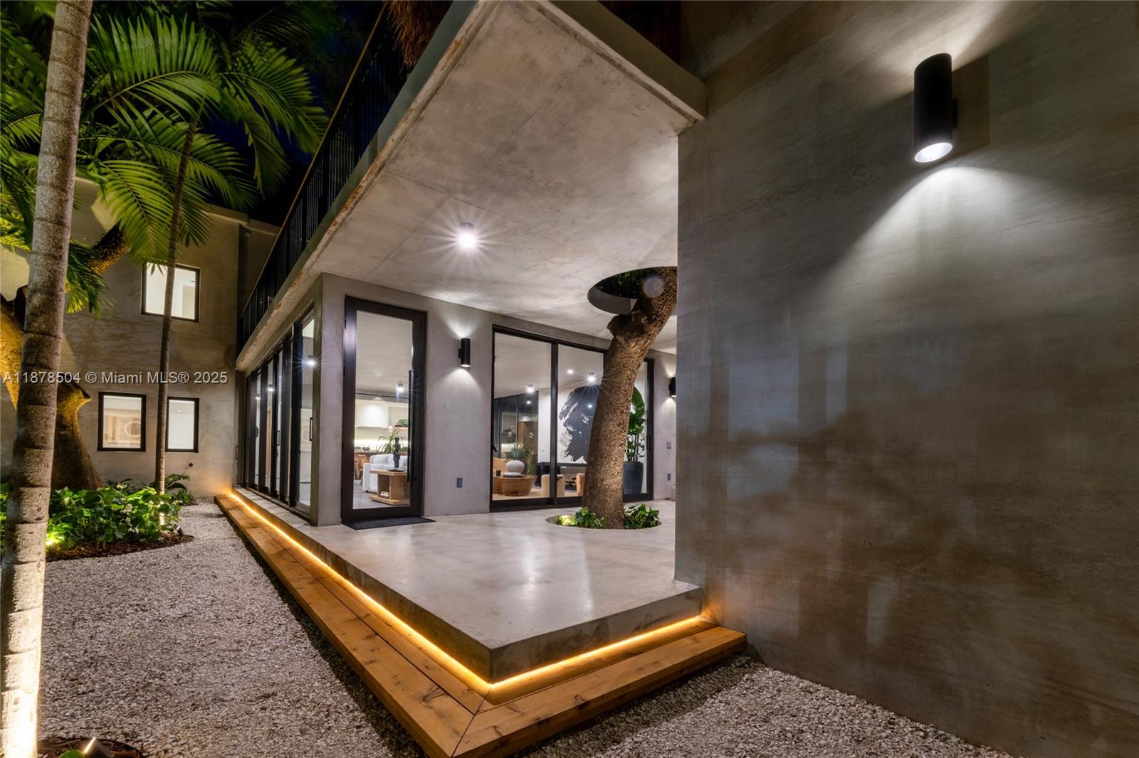 SPRING GARDEN - Residential Lease