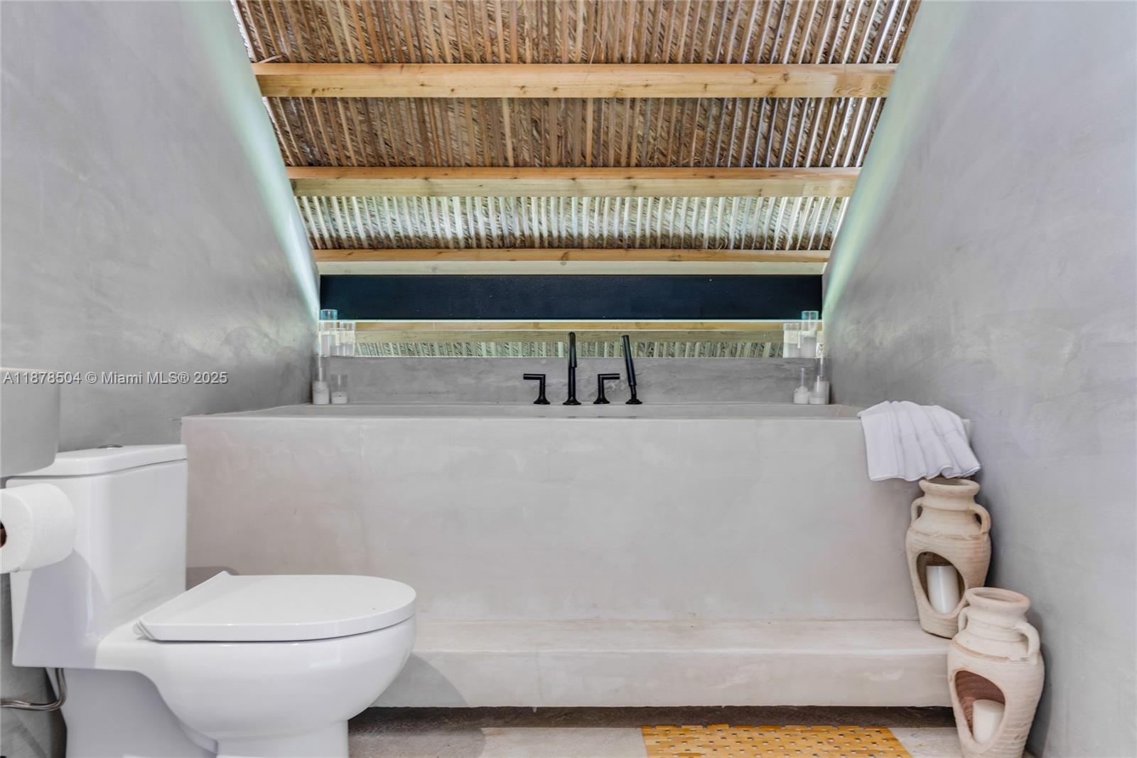 SPRING GARDEN - Residential Lease