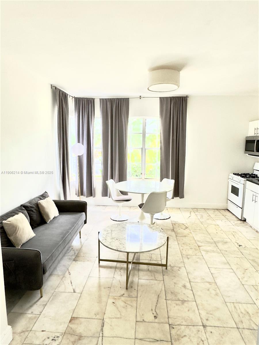 1526 Pennsylvania Ave 2