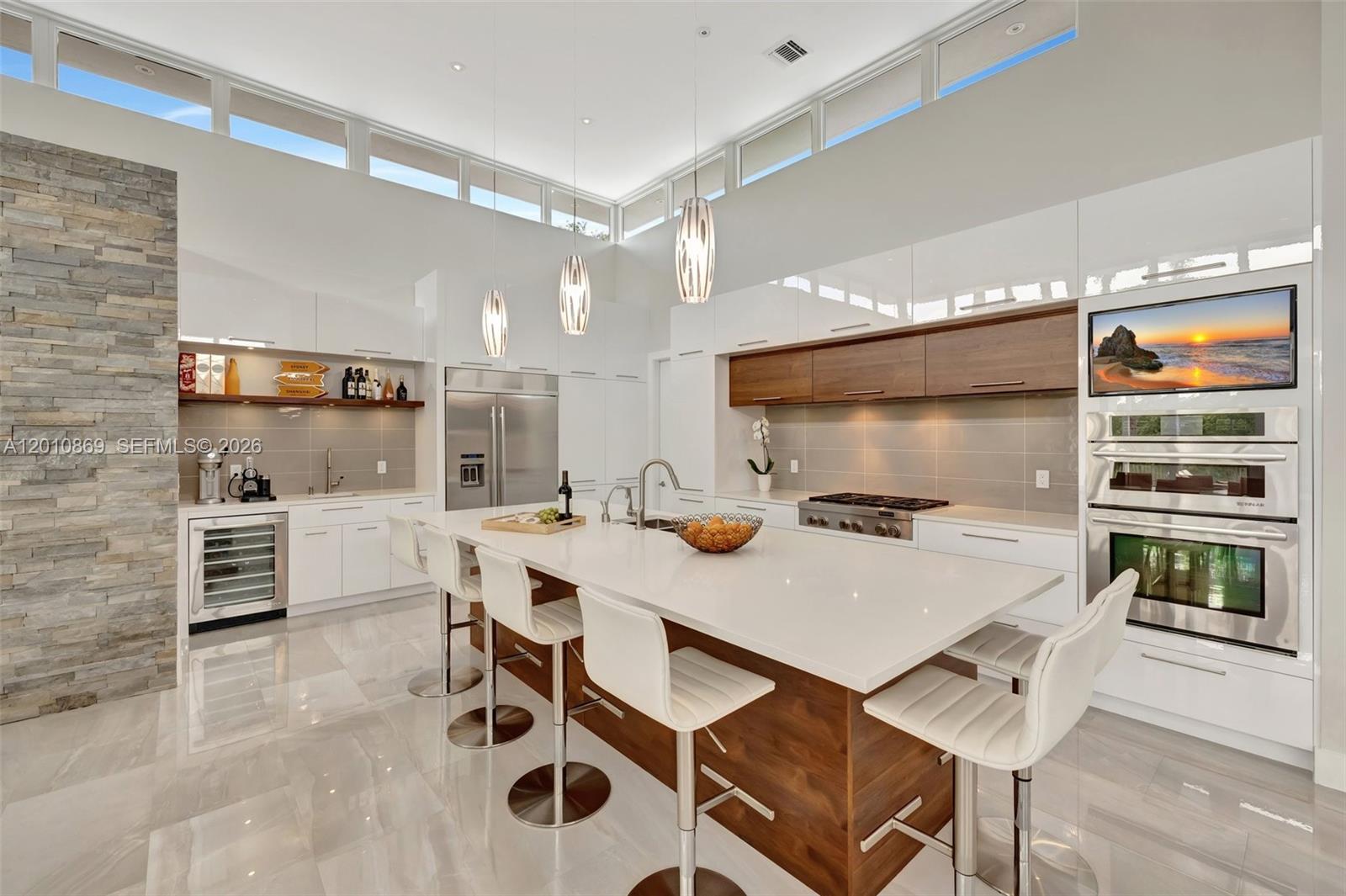 DIPLOMAT GOLF ESTATES - Residential