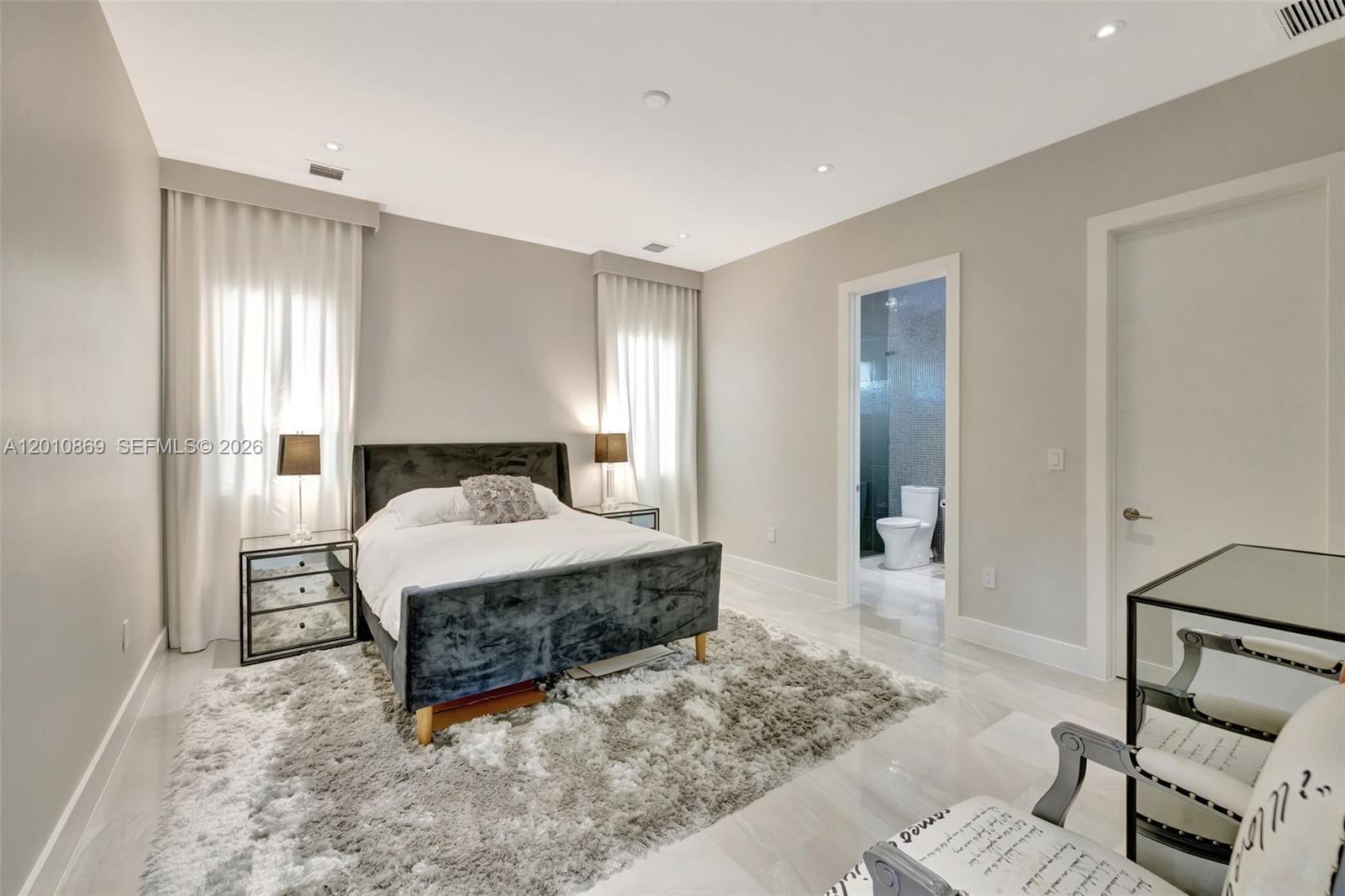 DIPLOMAT GOLF ESTATES - Residential