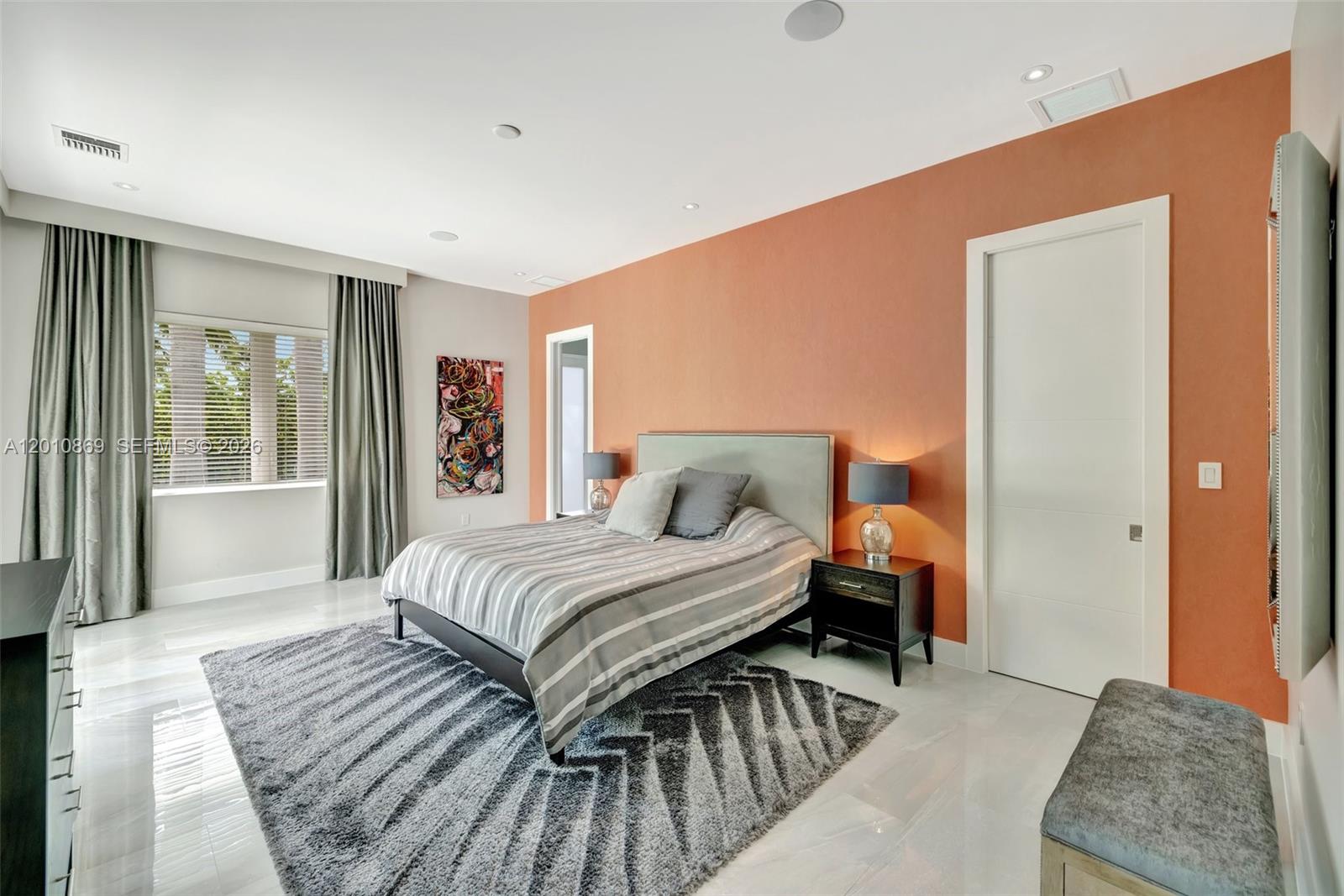 DIPLOMAT GOLF ESTATES - Residential