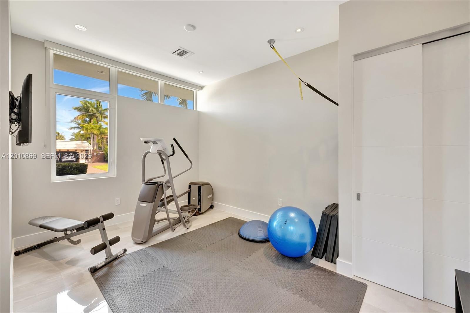 DIPLOMAT GOLF ESTATES - Residential