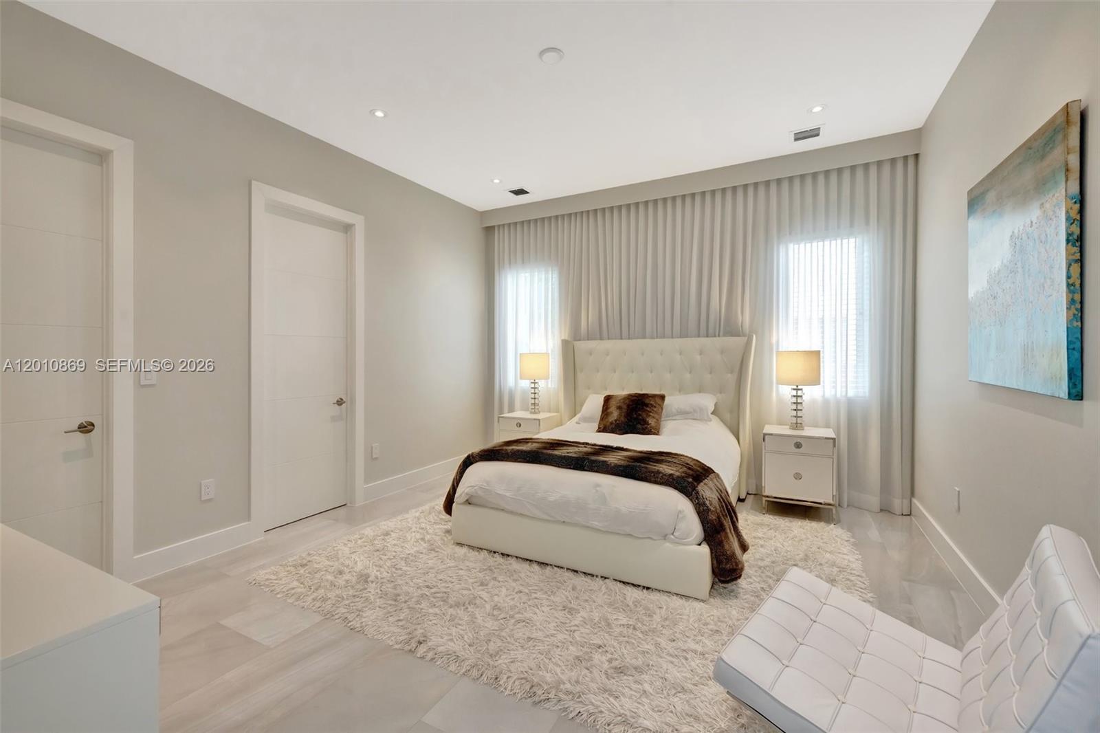 DIPLOMAT GOLF ESTATES - Residential