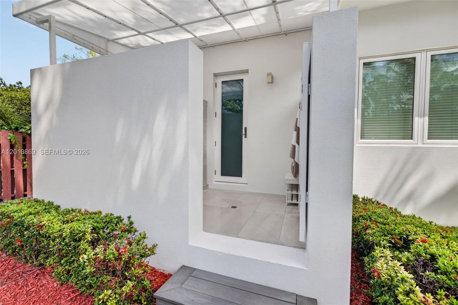 DIPLOMAT GOLF ESTATES - Residential
