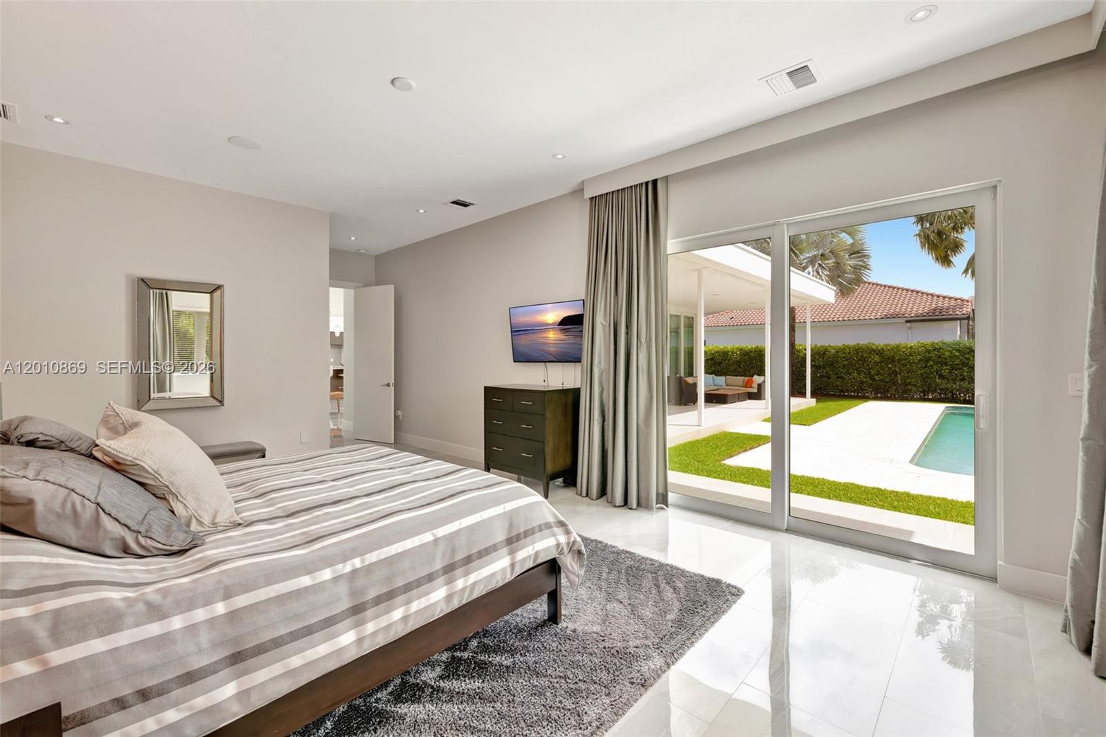 DIPLOMAT GOLF ESTATES - Residential