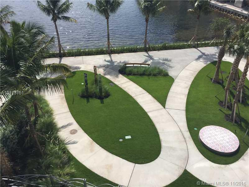 ICON  BAY - Residential Lease