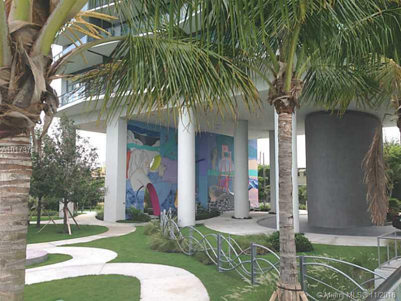 ICON  BAY - Residential Lease