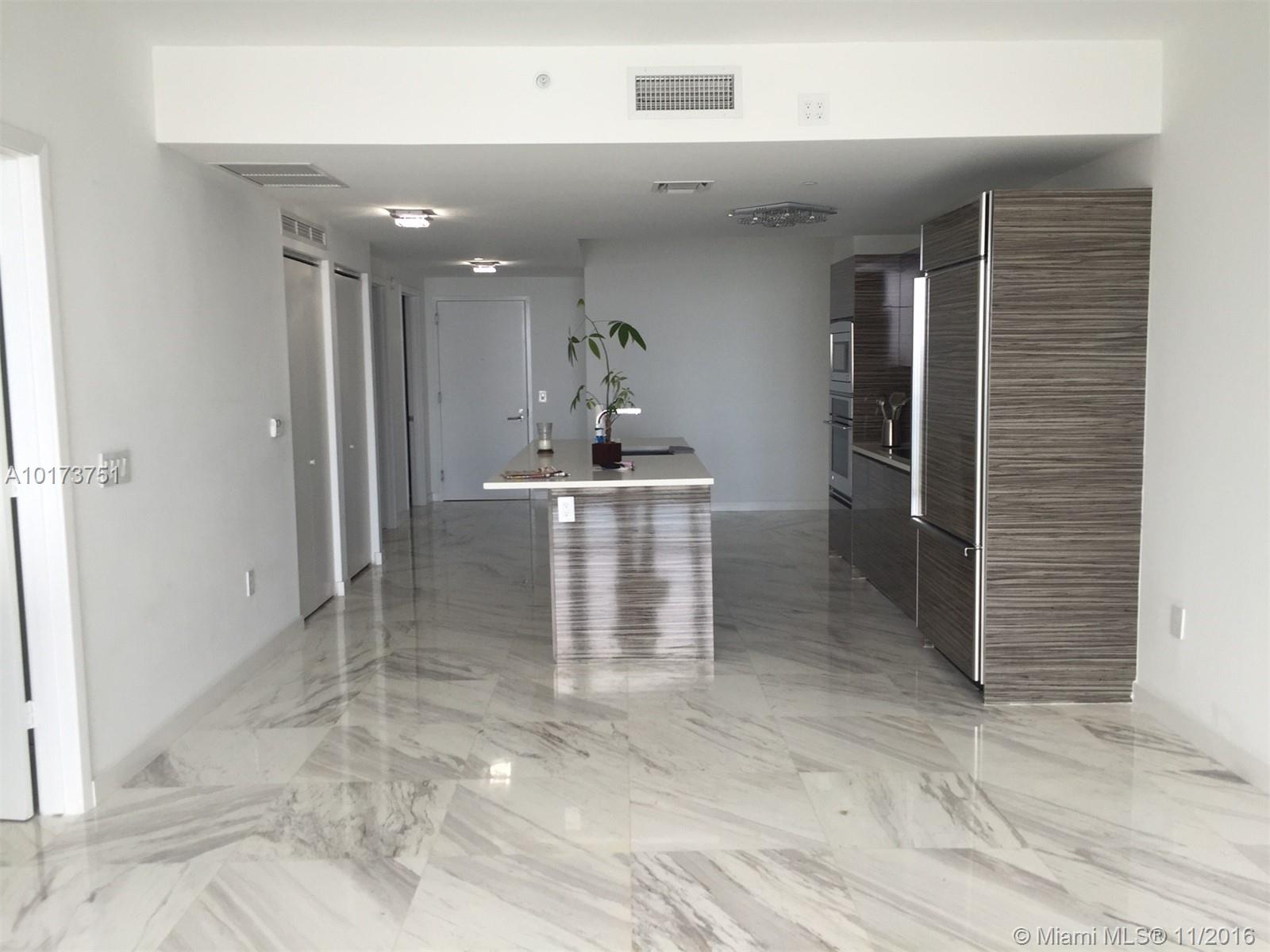 ICON  BAY - Residential Lease