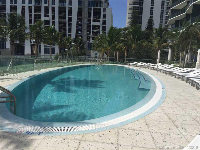 ICON  BAY - Residential Lease