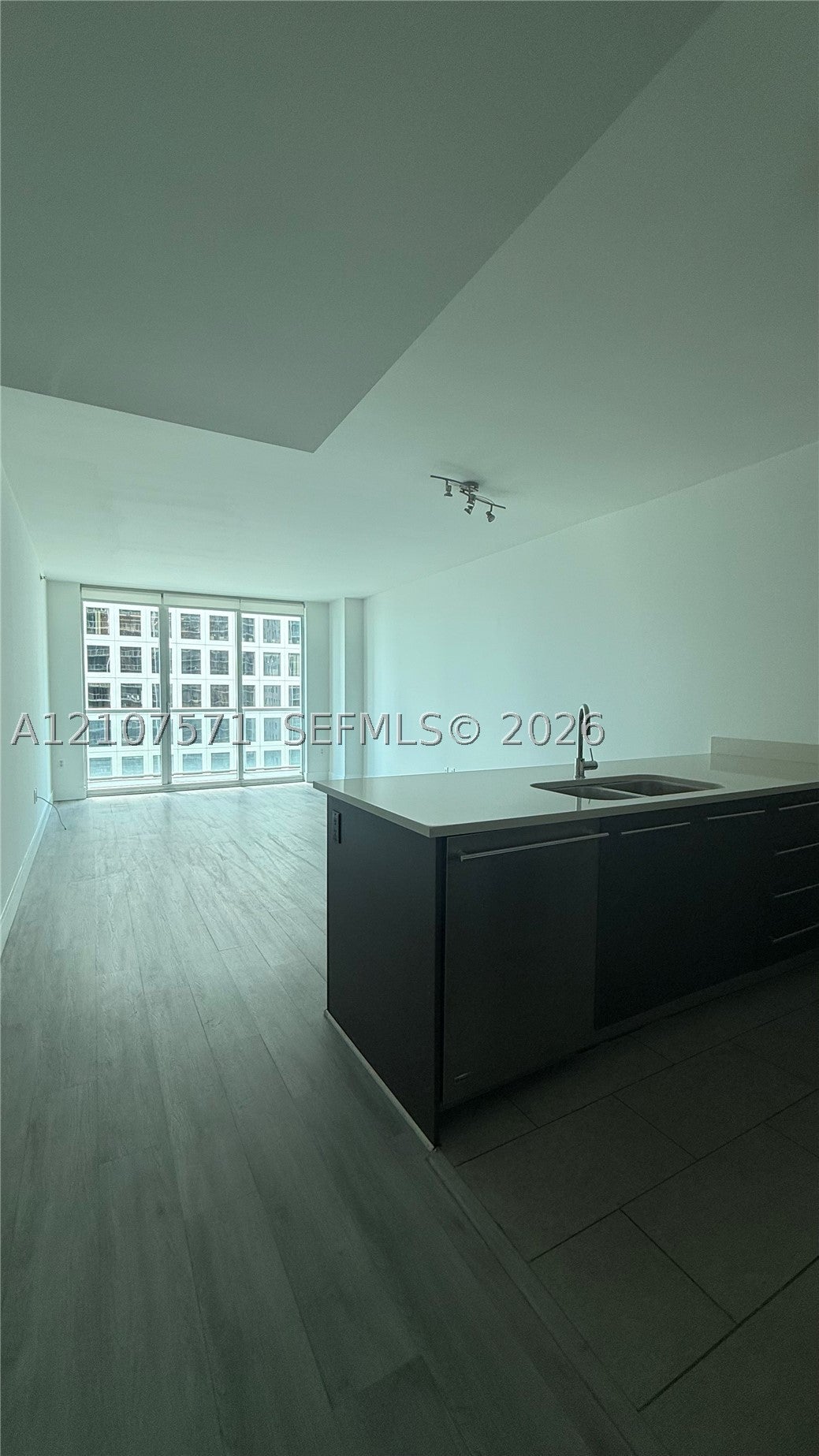 500 Brickell Ave 2808