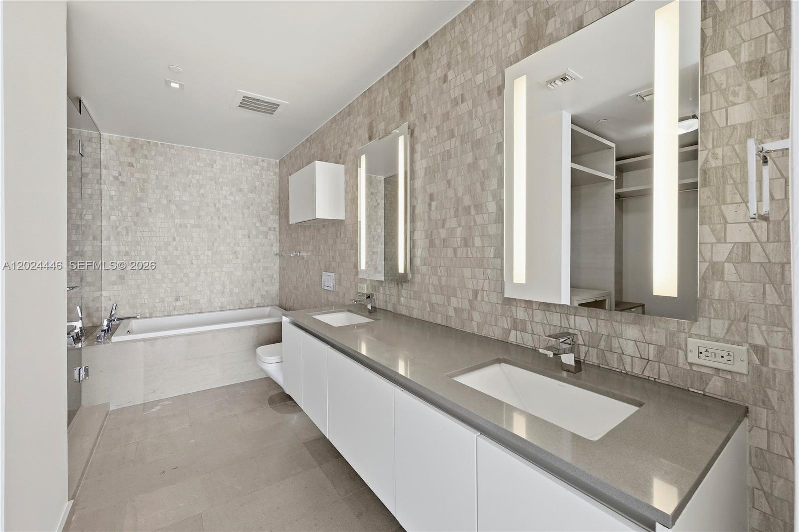 RISE CONDO - Residential Lease