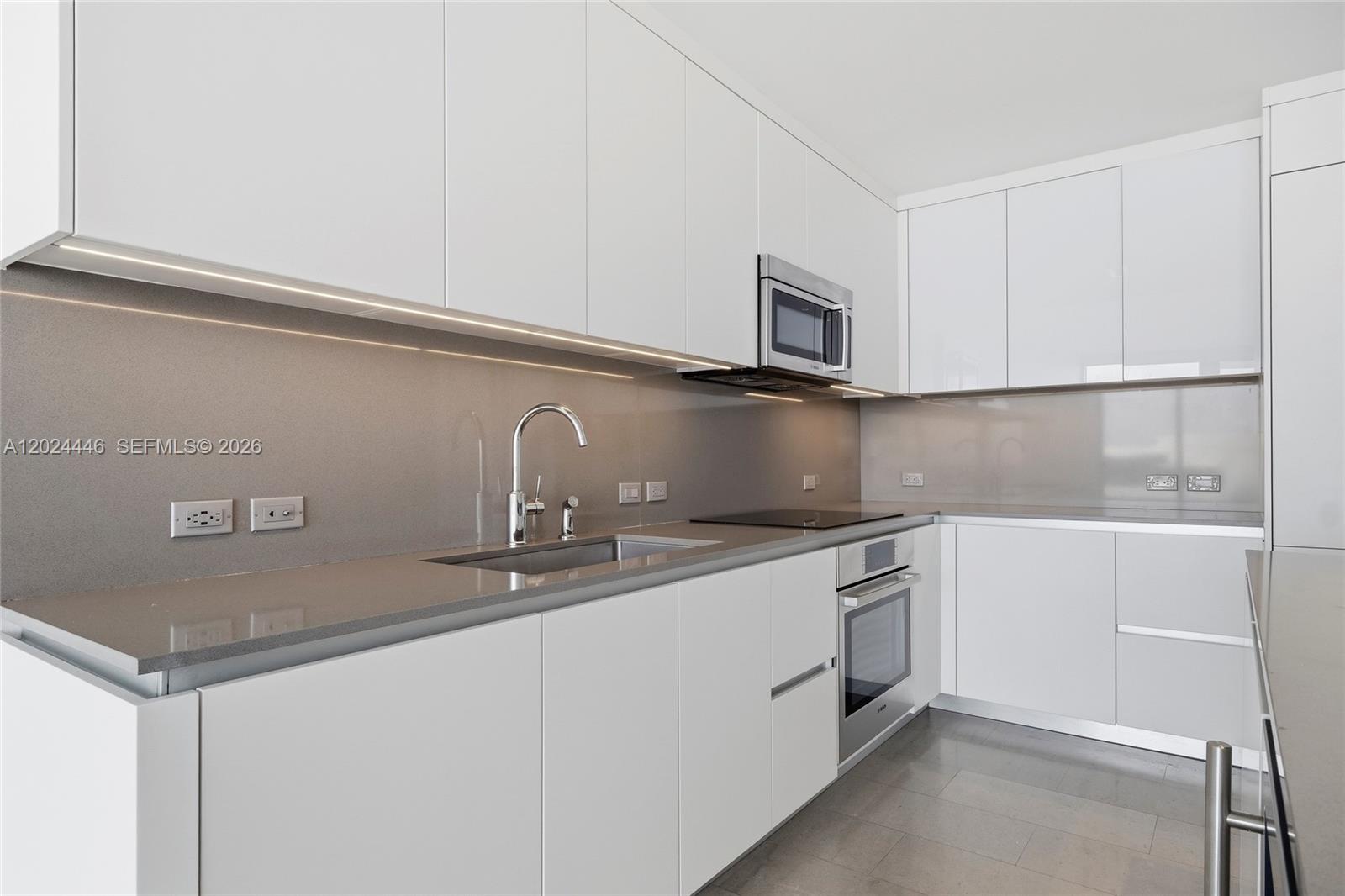 RISE CONDO - Residential Lease