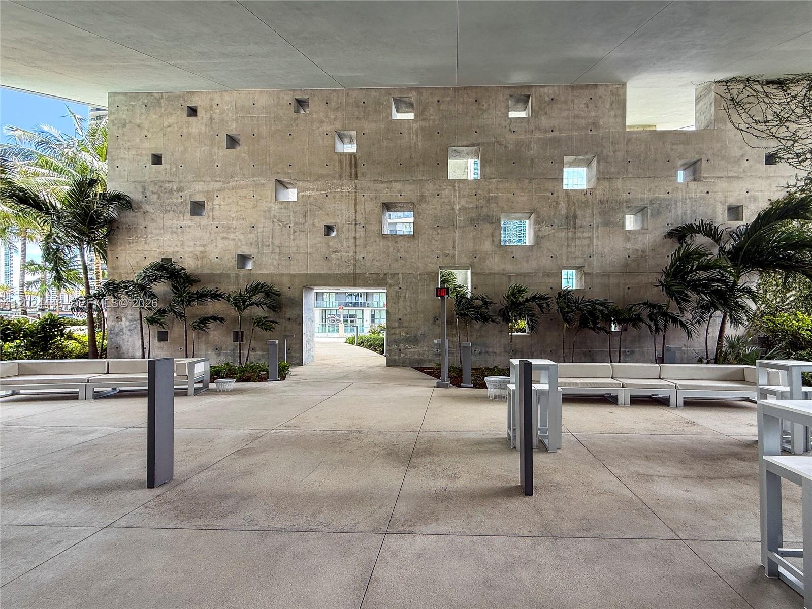 RISE CONDO - Residential Lease