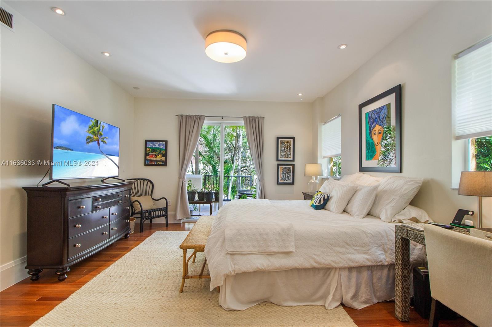 VALENCIA GRANDE CONDO - Residential Lease