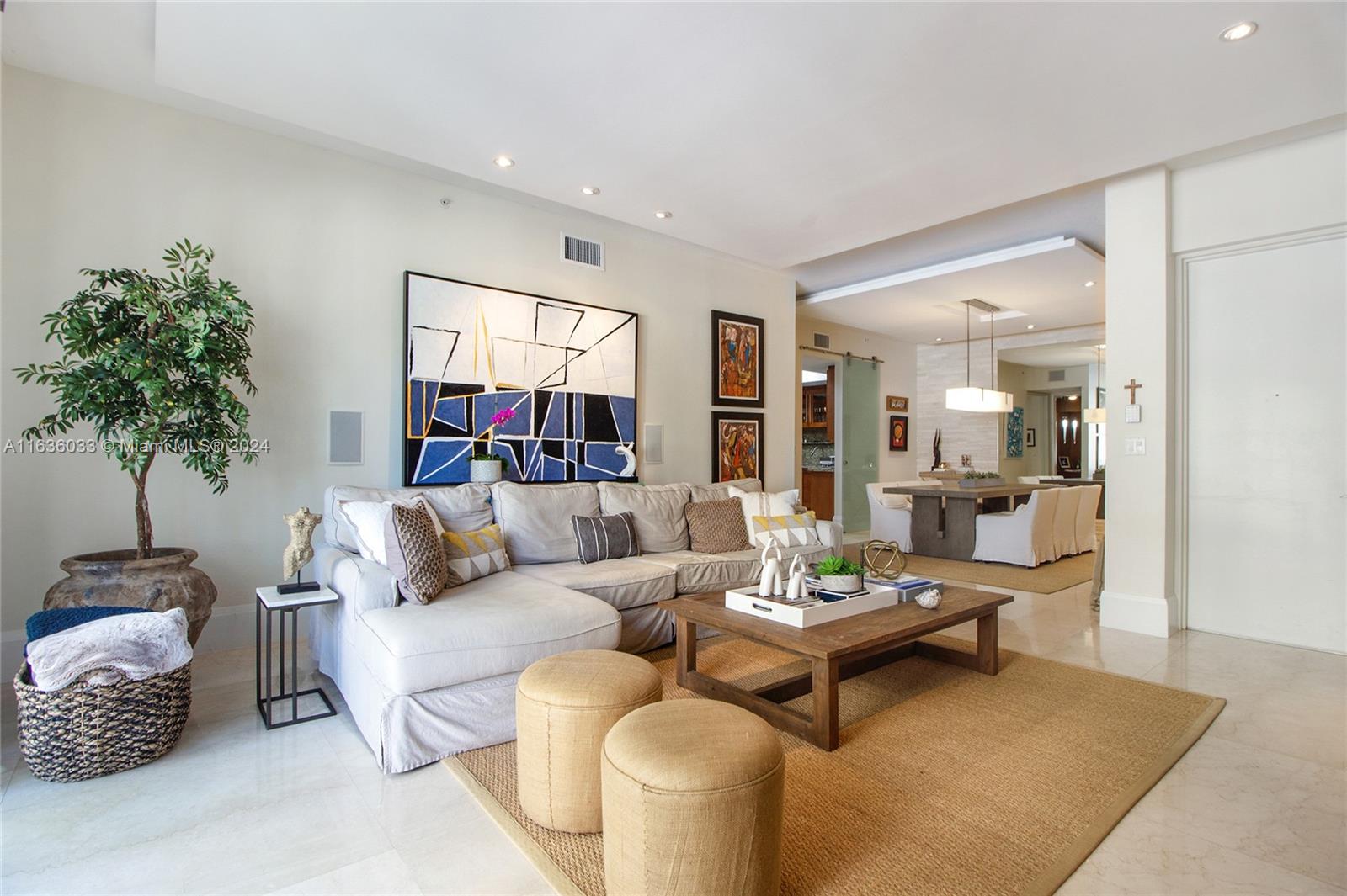 VALENCIA GRANDE CONDO - Residential Lease