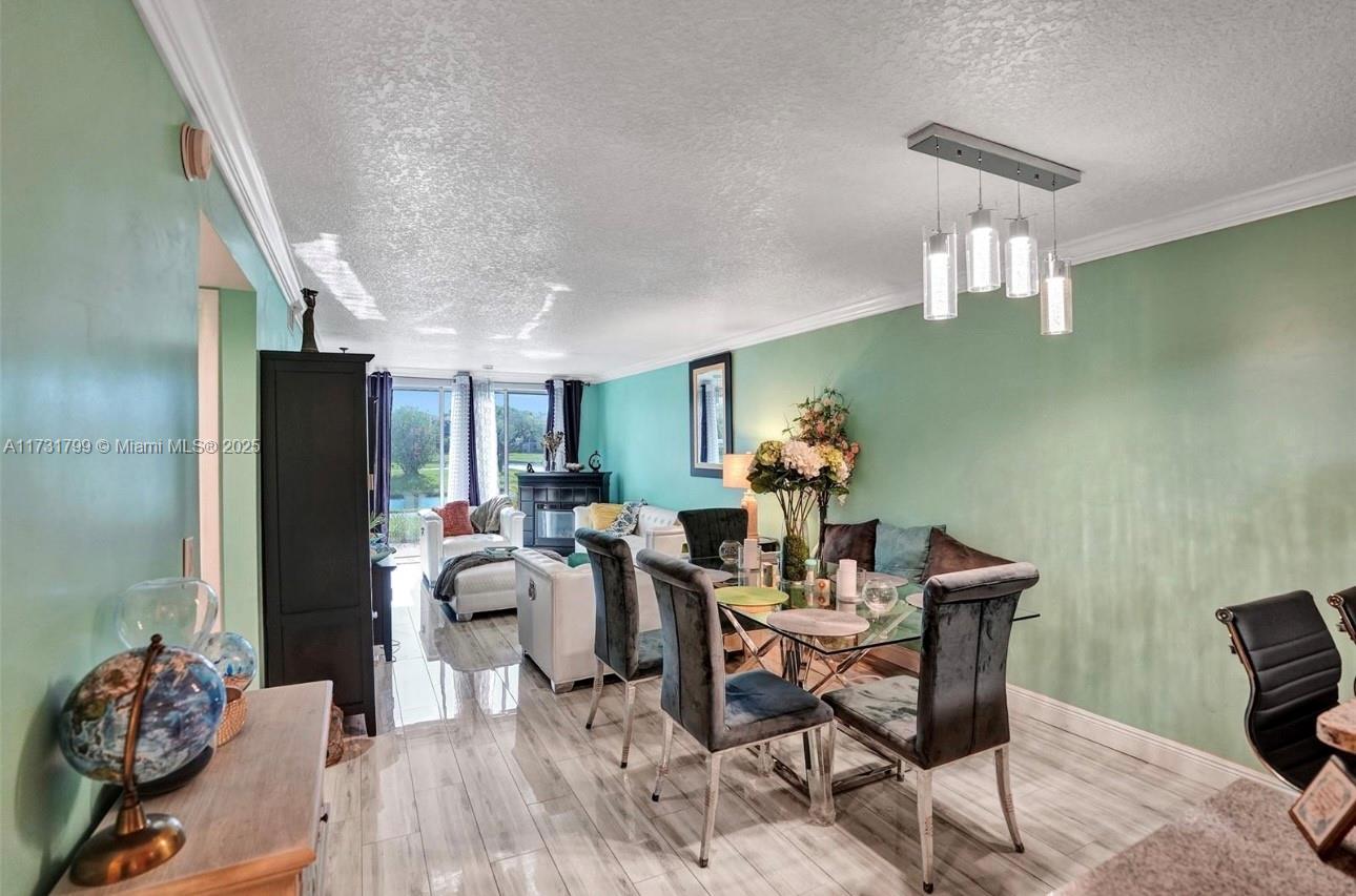 CASCADES OF LAUDERHILL - Residential