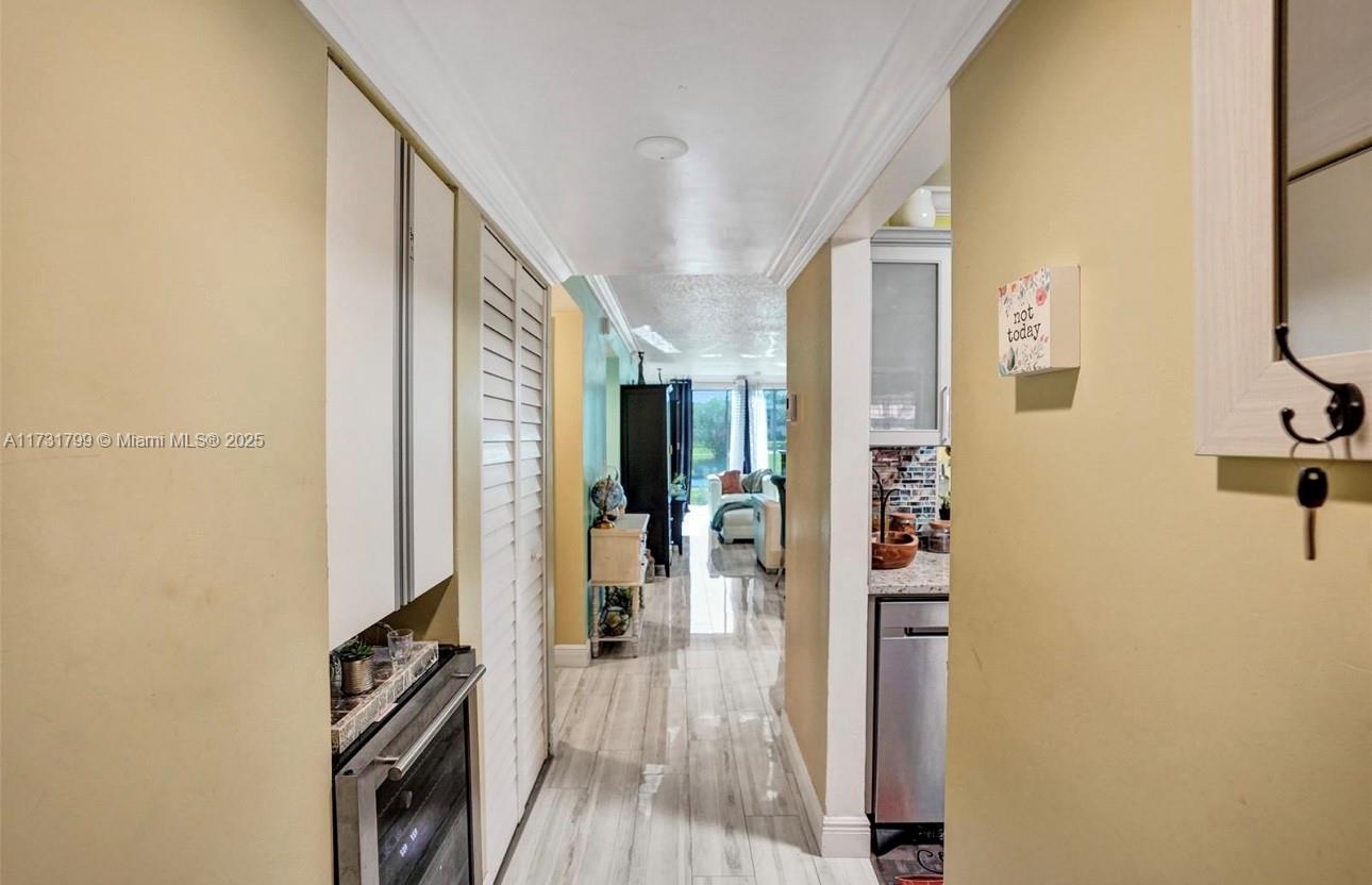 CASCADES OF LAUDERHILL - Residential