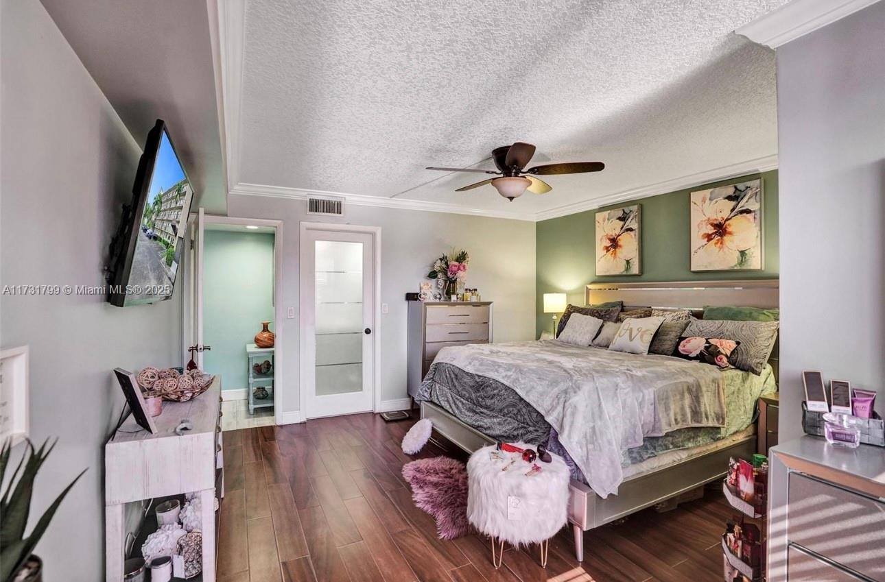 CASCADES OF LAUDERHILL - Residential