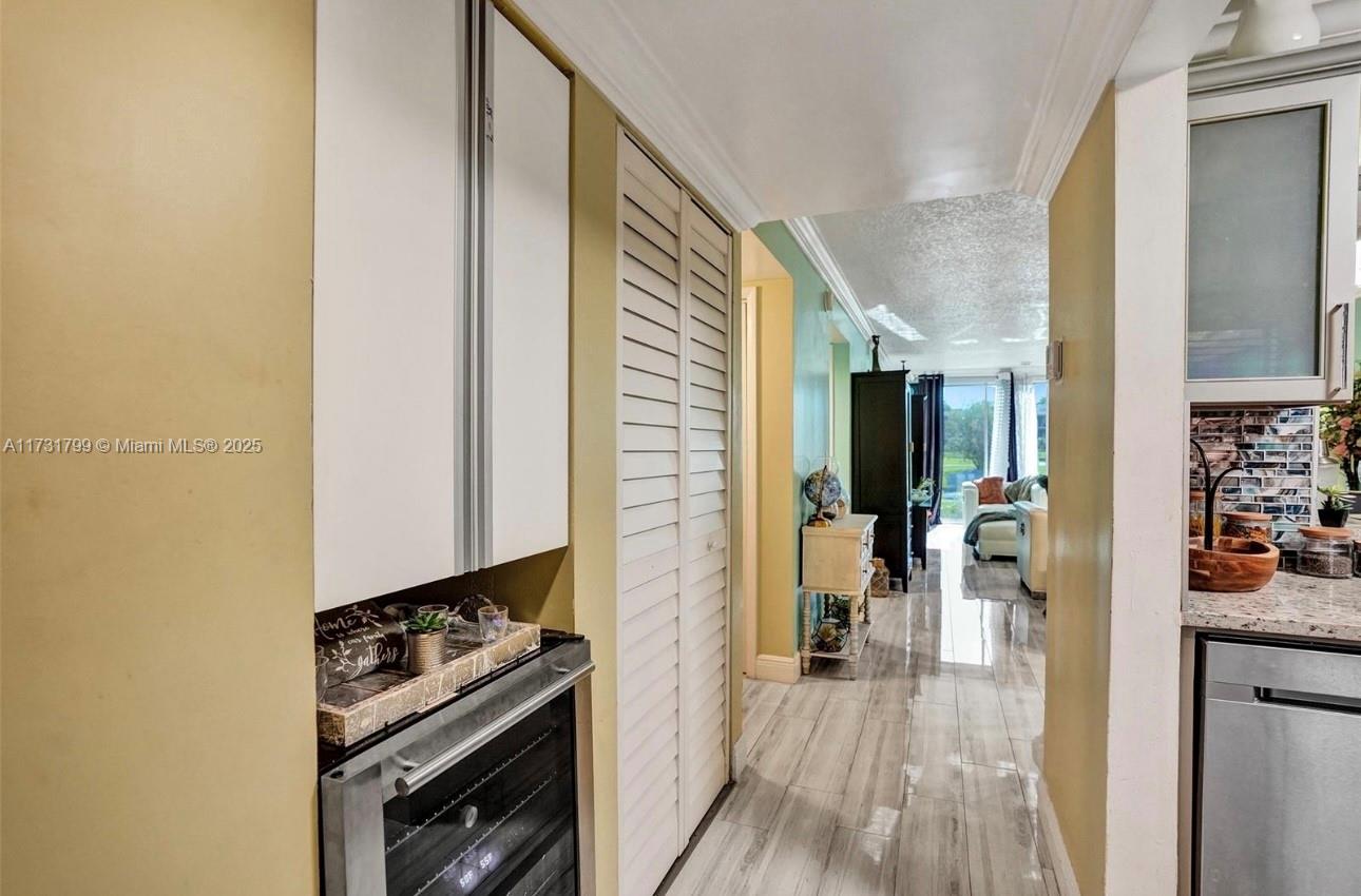 CASCADES OF LAUDERHILL - Residential