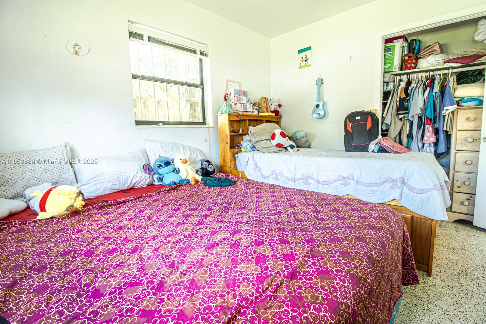 BISCAYNE SHORES UNIT 4 - Residential