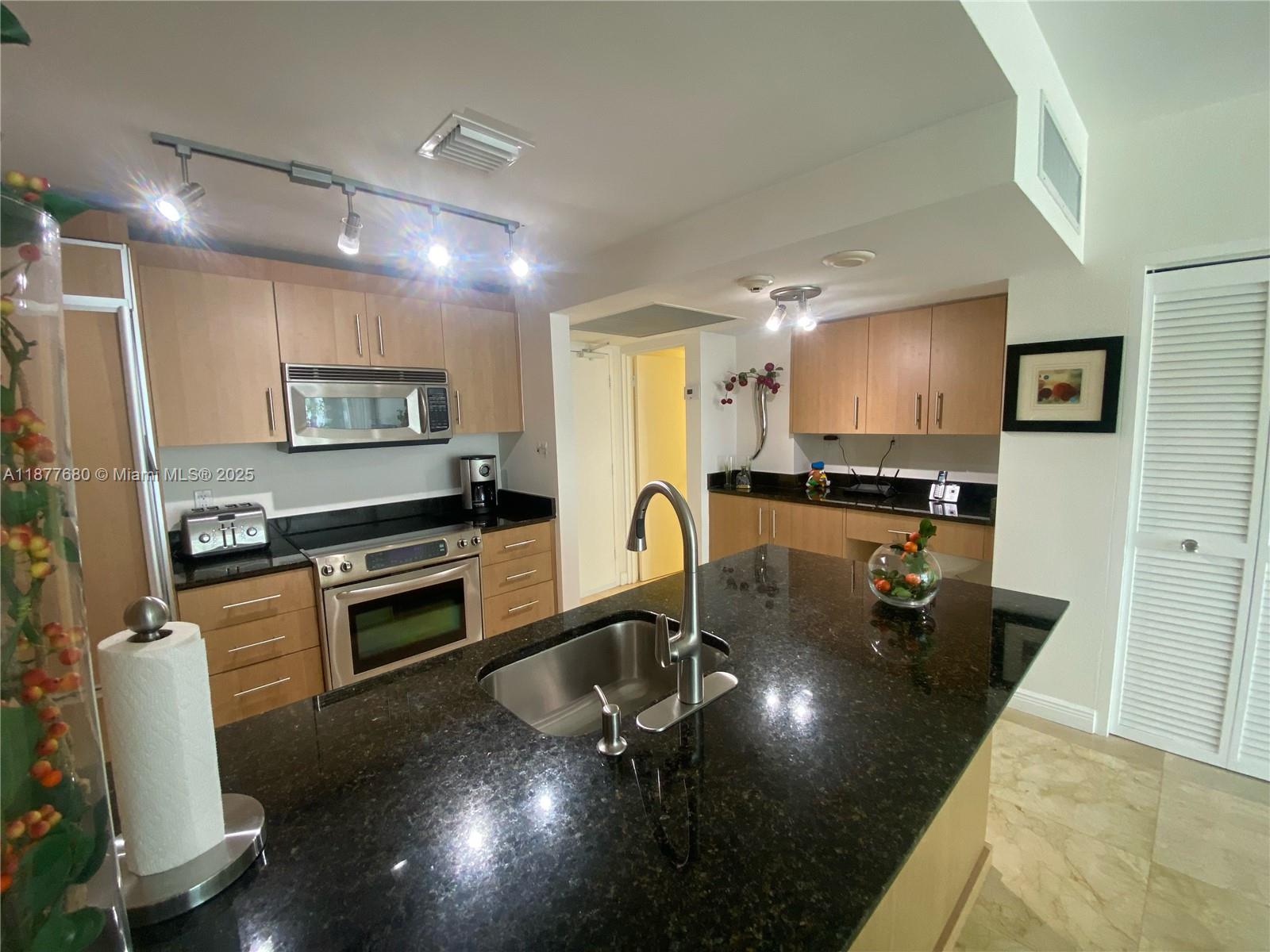 HARBOUR HOUSE - Residential Lease