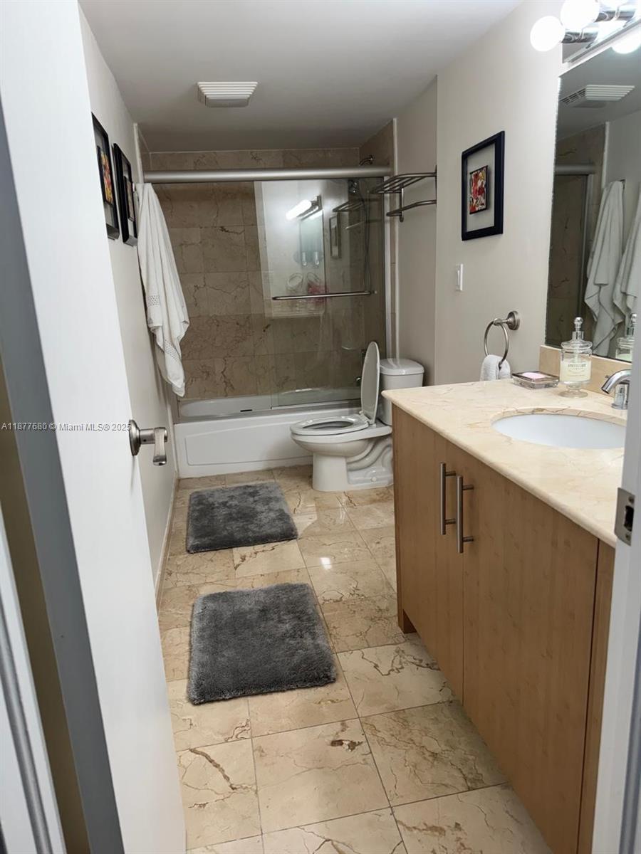 HARBOUR HOUSE - Residential Lease