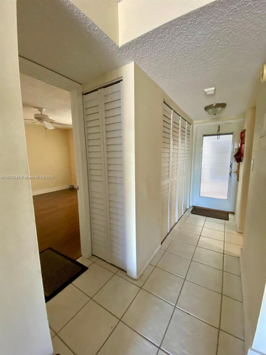 3000 E Sunrise Lakes Dr 202