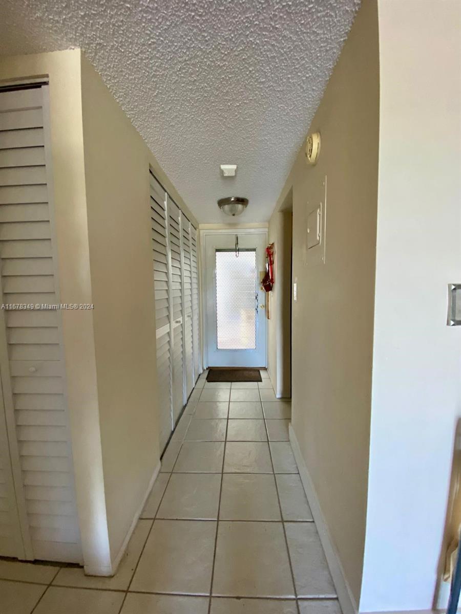 3000 E Sunrise Lakes Dr 202