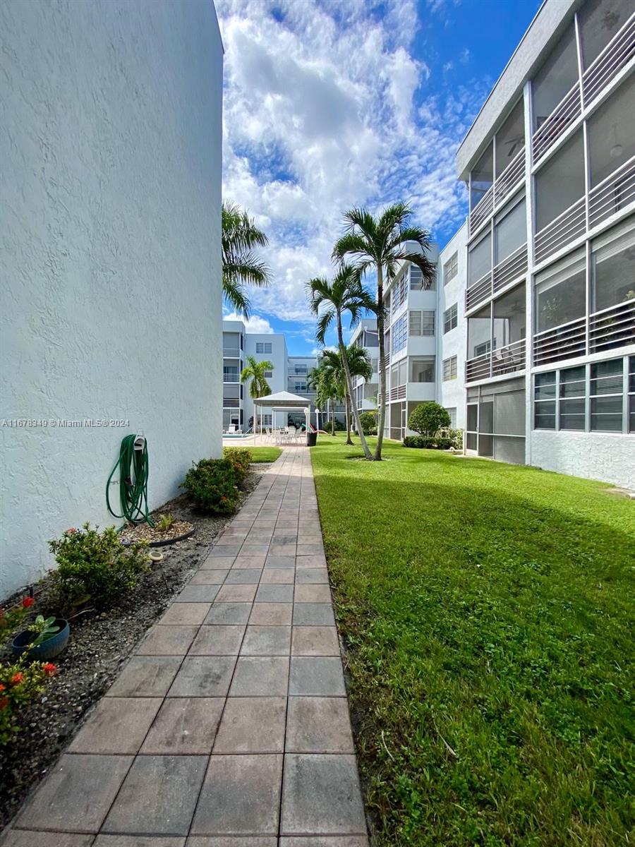 QUAIL RUN OF SUNRISE - Residential