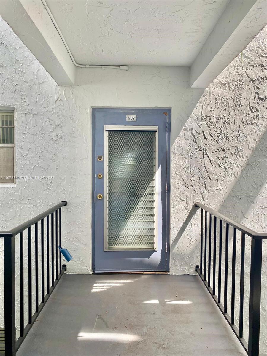 Property for Sale at 3000 E Sunrise Lakes Dr 202, Sunrise, Miami-Dade County, Florida - Bedrooms: 2 
Bathrooms: 2  - $148,000