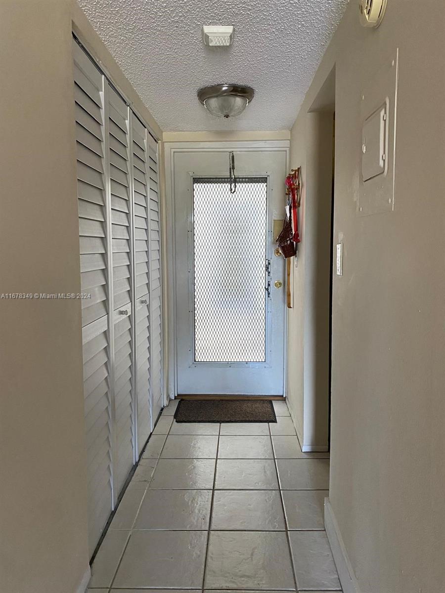 3000 E Sunrise Lakes Dr 202