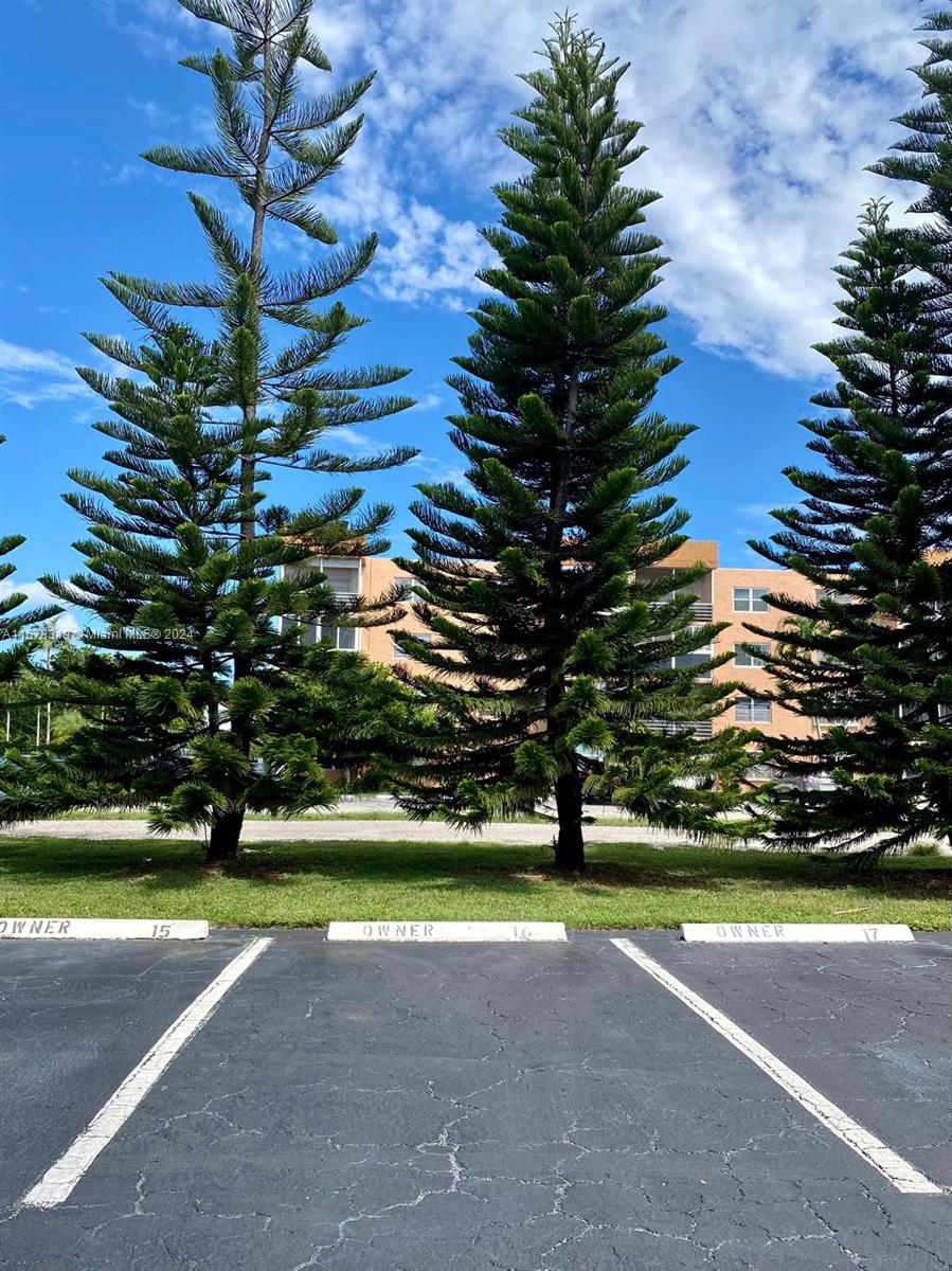 QUAIL RUN OF SUNRISE - Residential