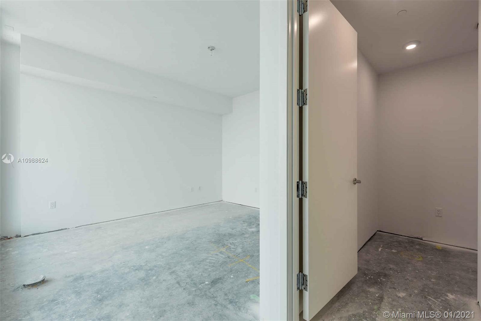 JADE SIGNATURE CONDO - Residential