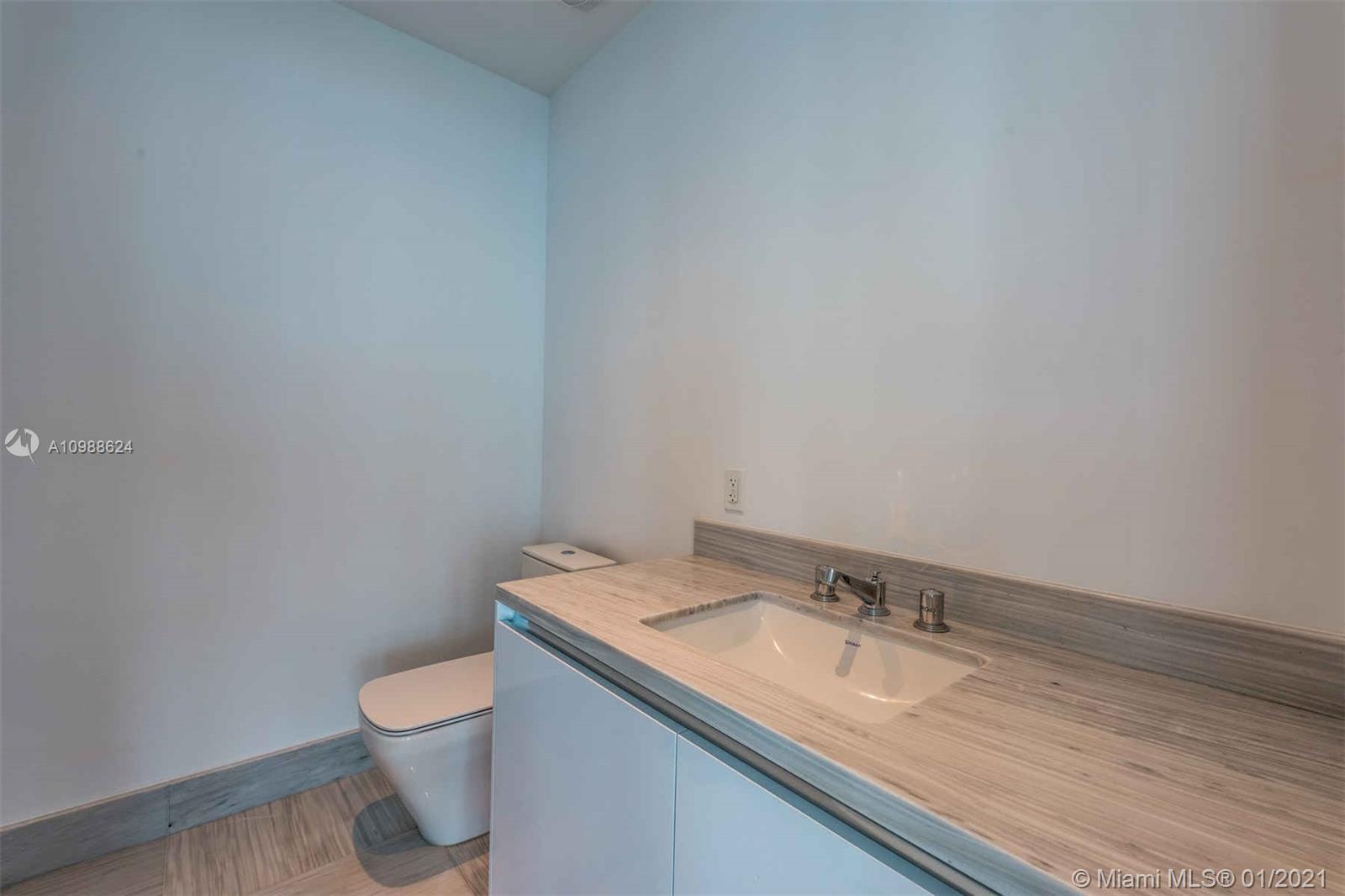 JADE SIGNATURE CONDO - Residential