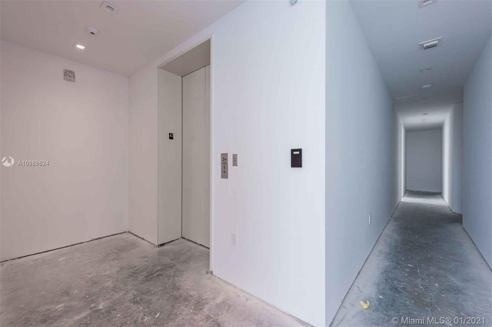 JADE SIGNATURE CONDO - Residential